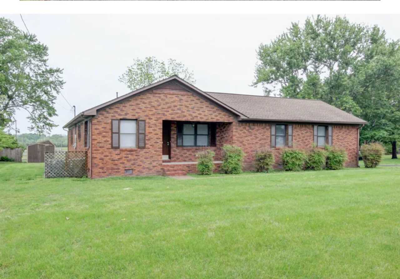 Freshly Renovated Home on Large Lot – Ready for Move-In!