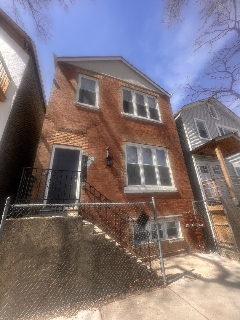 1614 S Throop Street