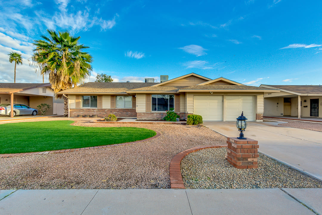 FULLY REMODELED 4 BEDROOM, 2 BATH HOME - MINUTES FROM ASU!