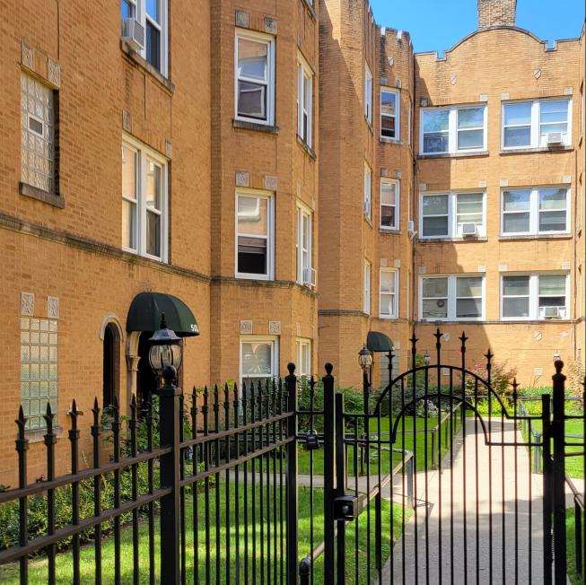 5028 N Springfield Ave