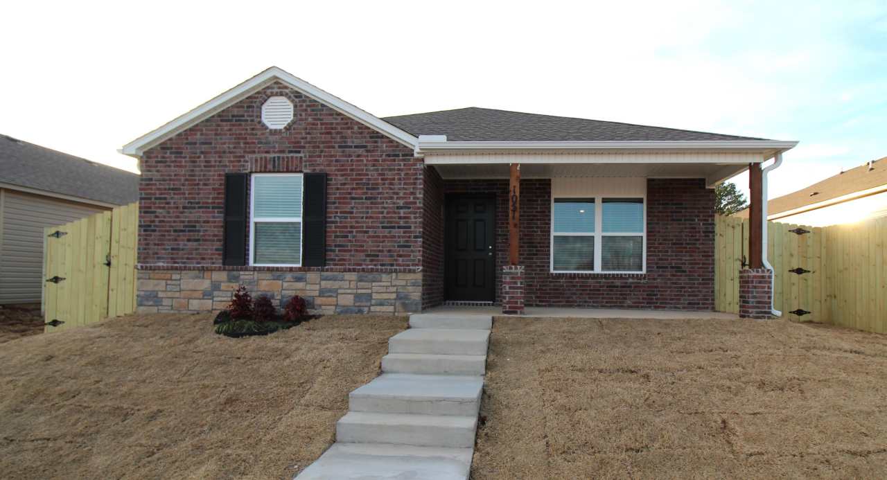 1051 South Nighthawk Lane