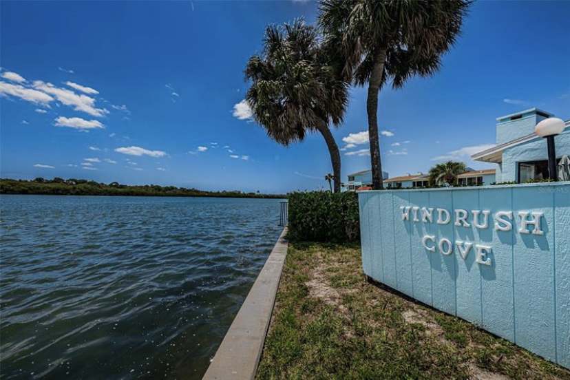 1 Windrush Blvd Apt 25