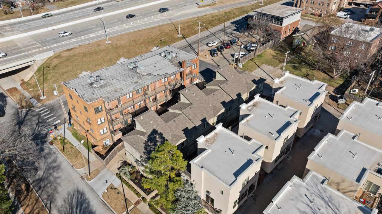 This luxurious townhouse on Cherry St.