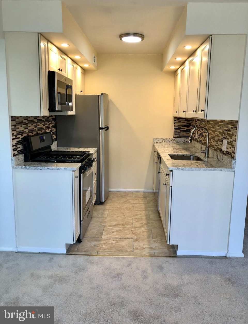 4943 AMERICANA Drive unit: 103