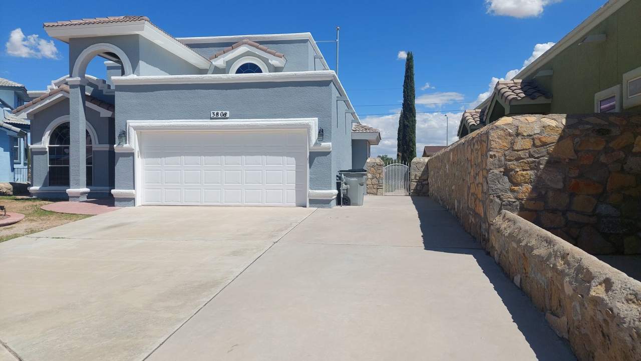 3808 Tierra Allen, El Paso, TX 79938