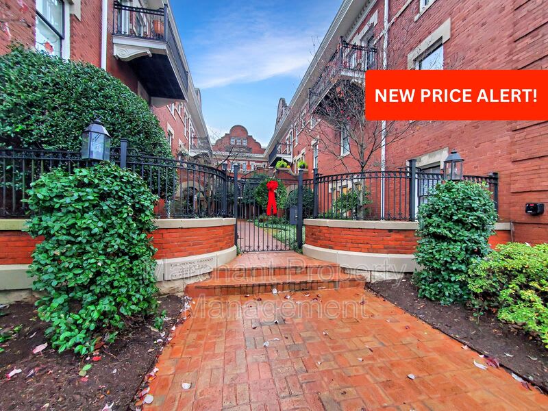 400 E. Washington Street