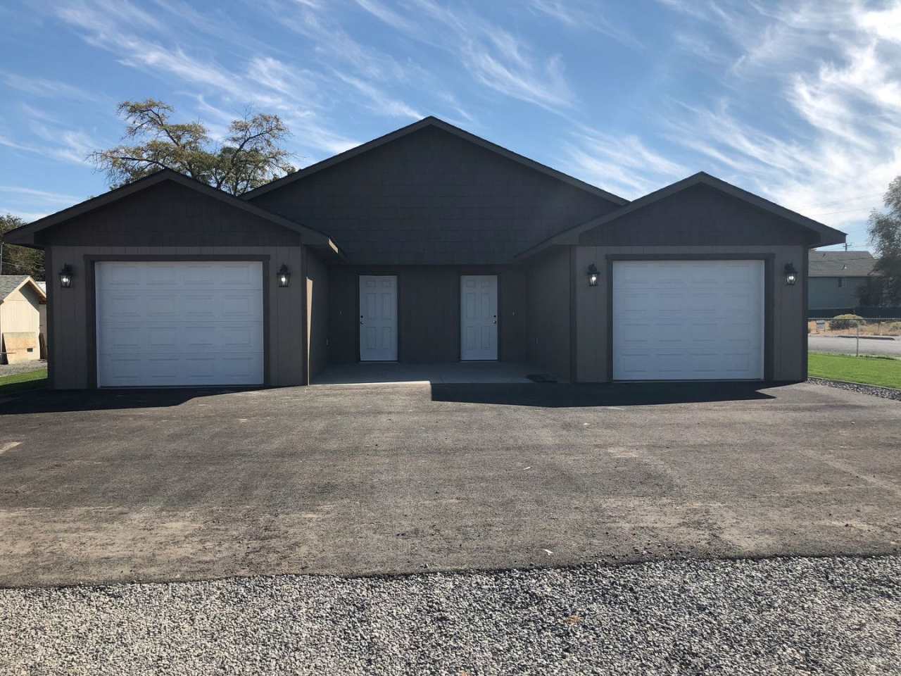 Large 2 Bedroom, 2 Bath Duplex