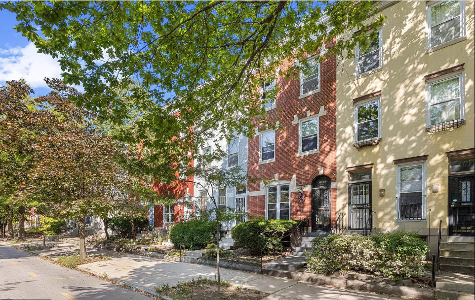 2725 Maryland Avenue - 201