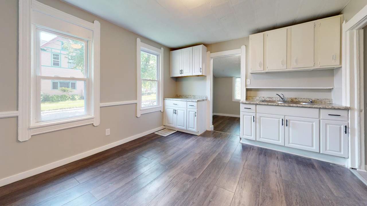 Clark/Fulton - 4 bed/1 bath - Single Family Home