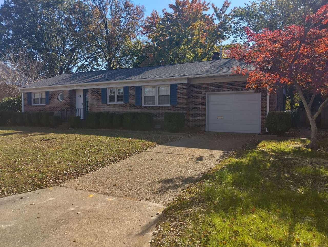 Beautiful 3bd/1.5ba with workshop and large backyard!