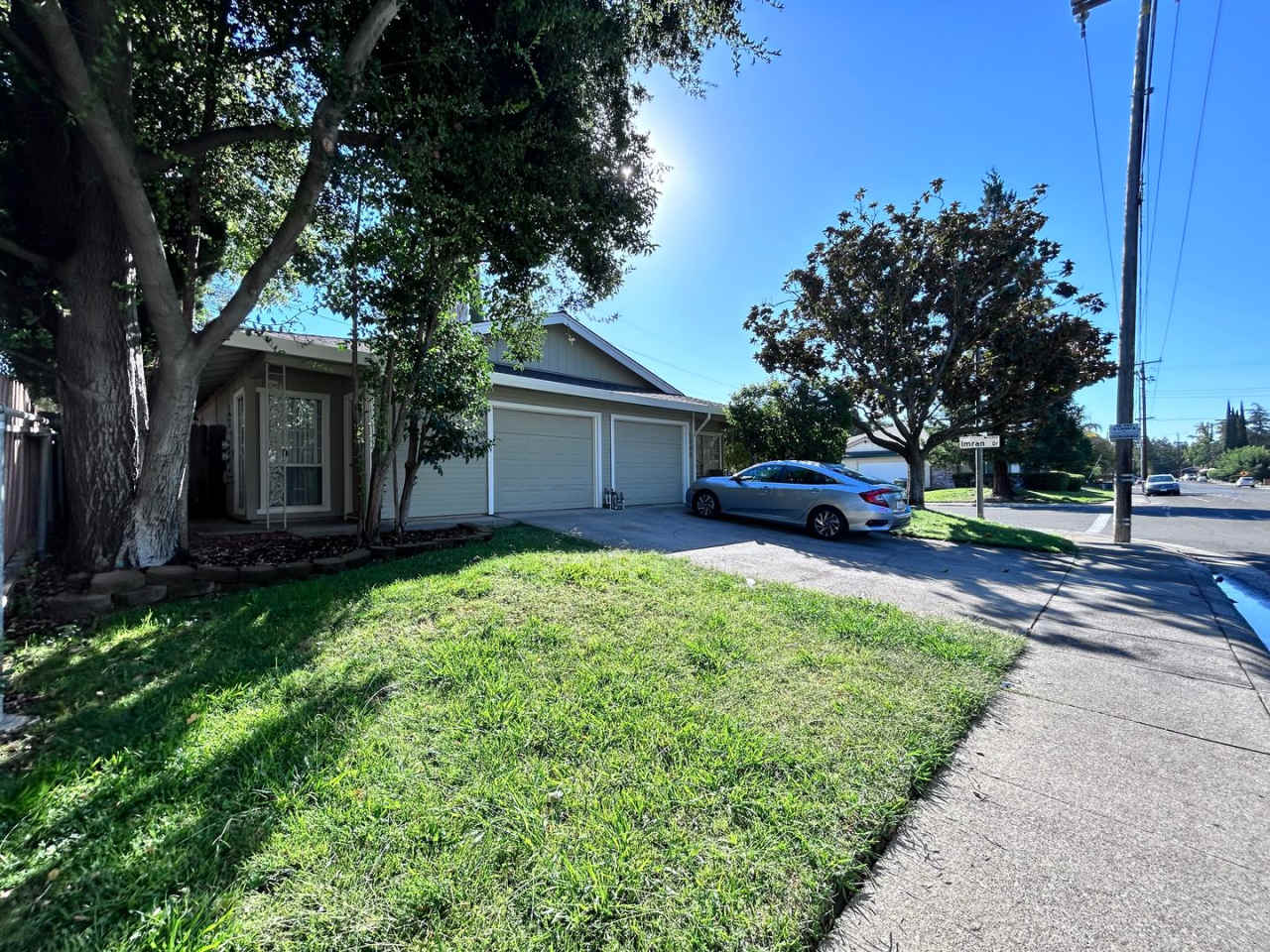 1000-1002 Bell Street