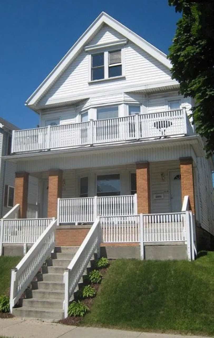 3373 - 3375 N Oakland Avenue