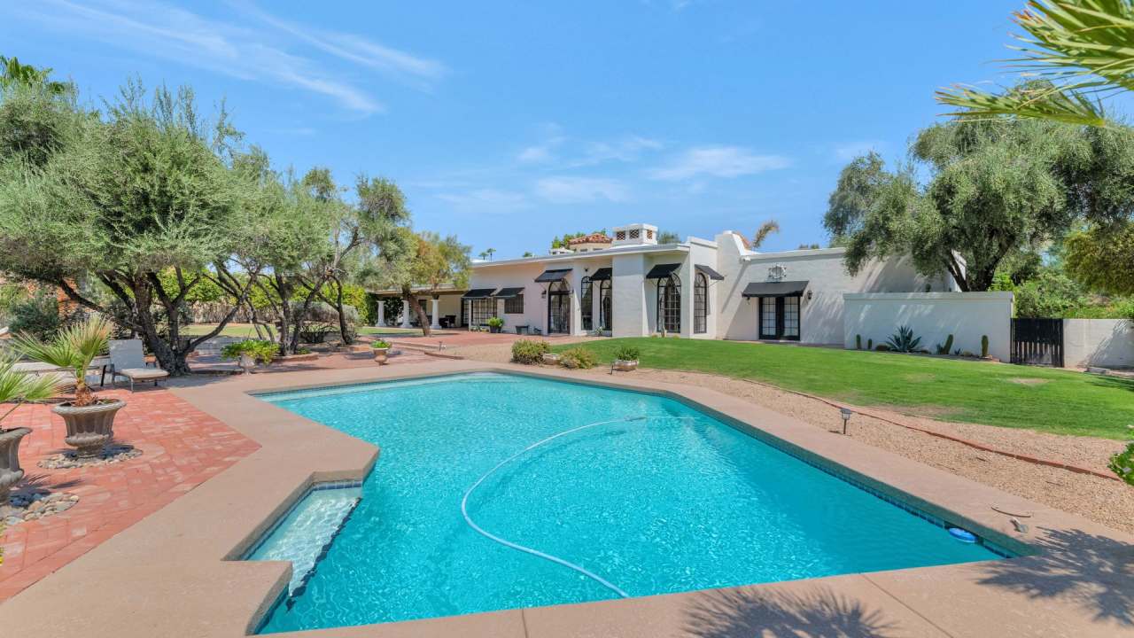 8712 N. 68th St Paradise Valley, AZ 85253