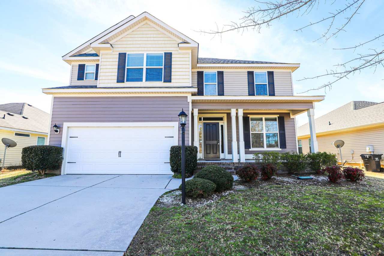 4 Bedroom 2.5 Bath in Grovetown!