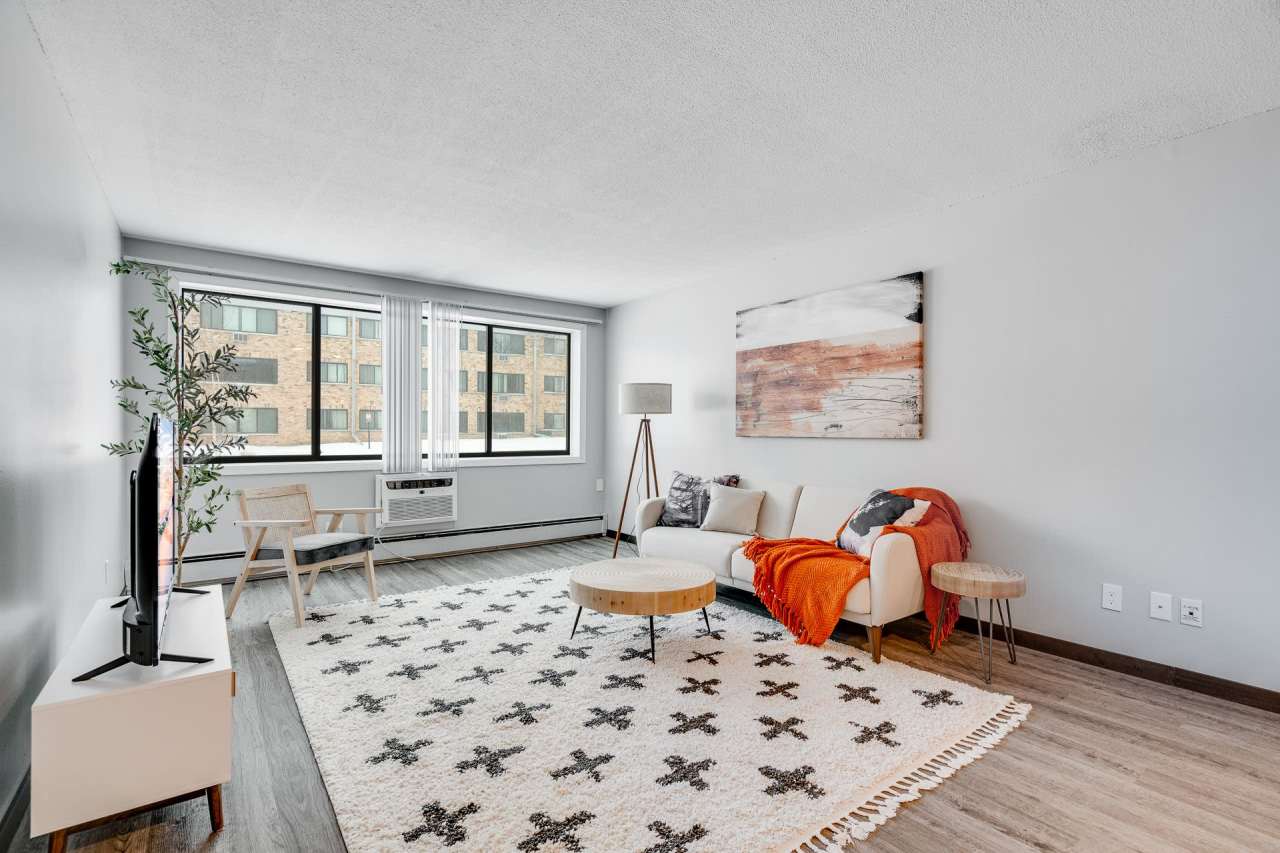 Aquila Park & Royal Park Apartments