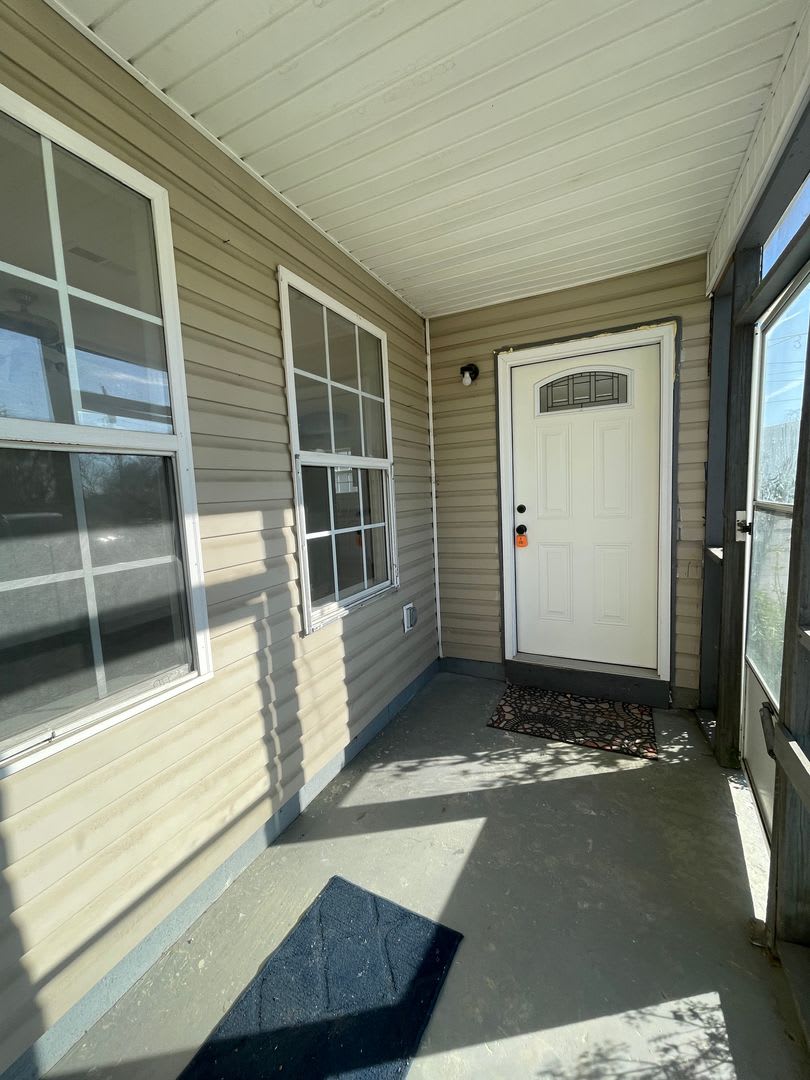 3 bed 2 bath fully renovated home