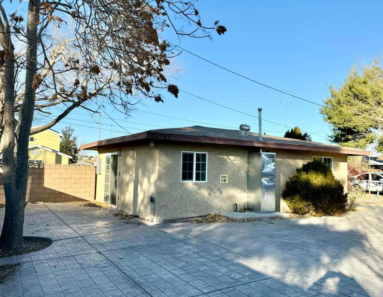 Beautifully updated 2 bedroom
