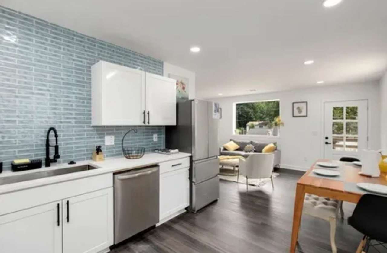 Gorgeous 3 bed/2 bath in 30310!