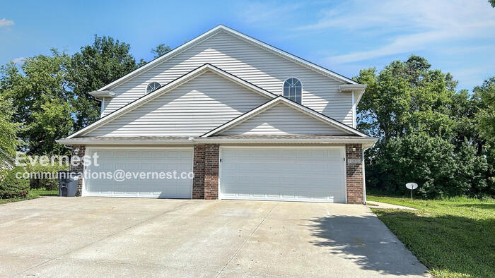 1300 Northwest Willow Drive