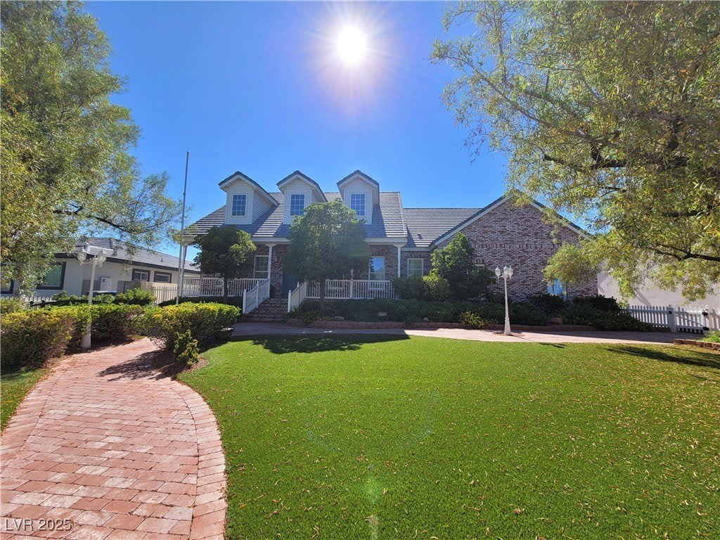 5110 N Valadez Street