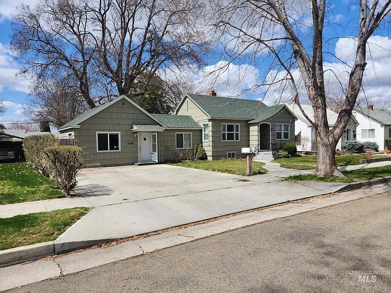 1408 Fairview Ave