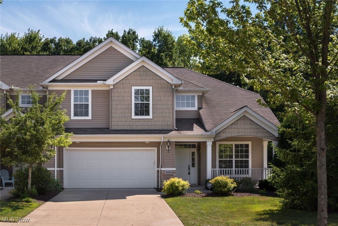 29301 Hummingbird Circle