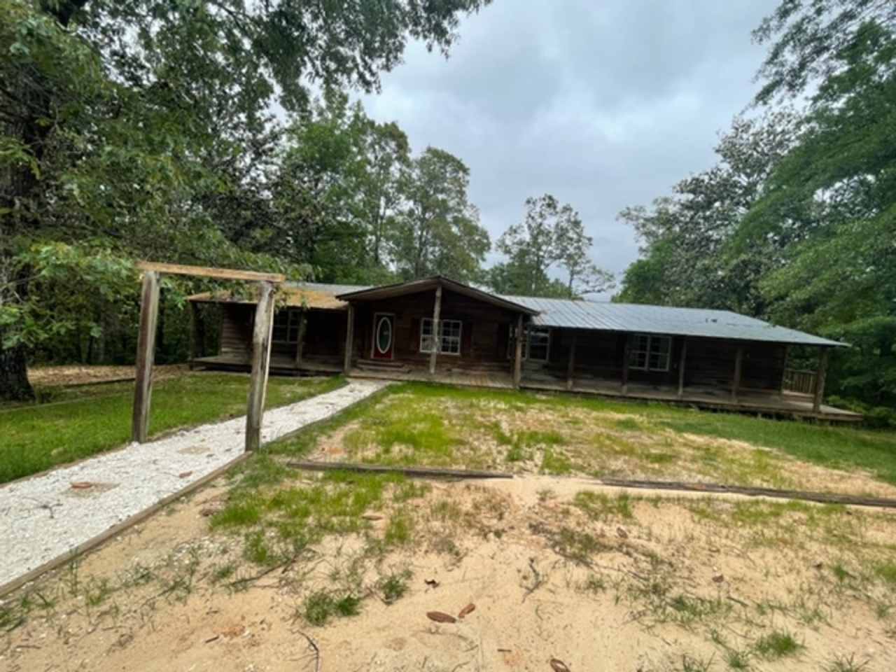 Rustic home in Citronelle