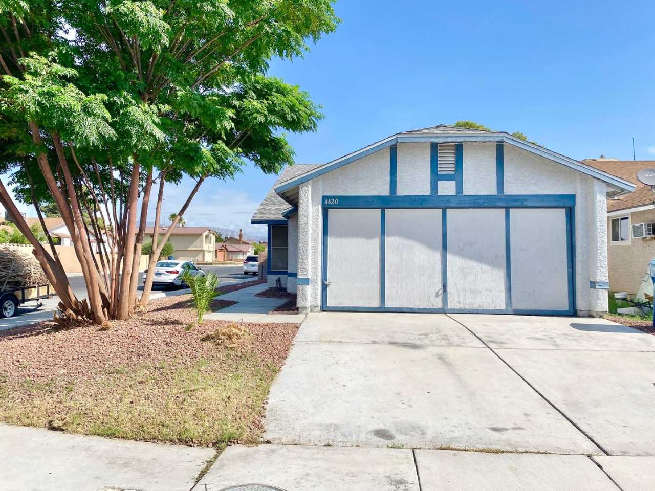 COZY  CONVENIENT 3-BEDROOM SINGLE-STORY HOME IN PRIME LOCATION