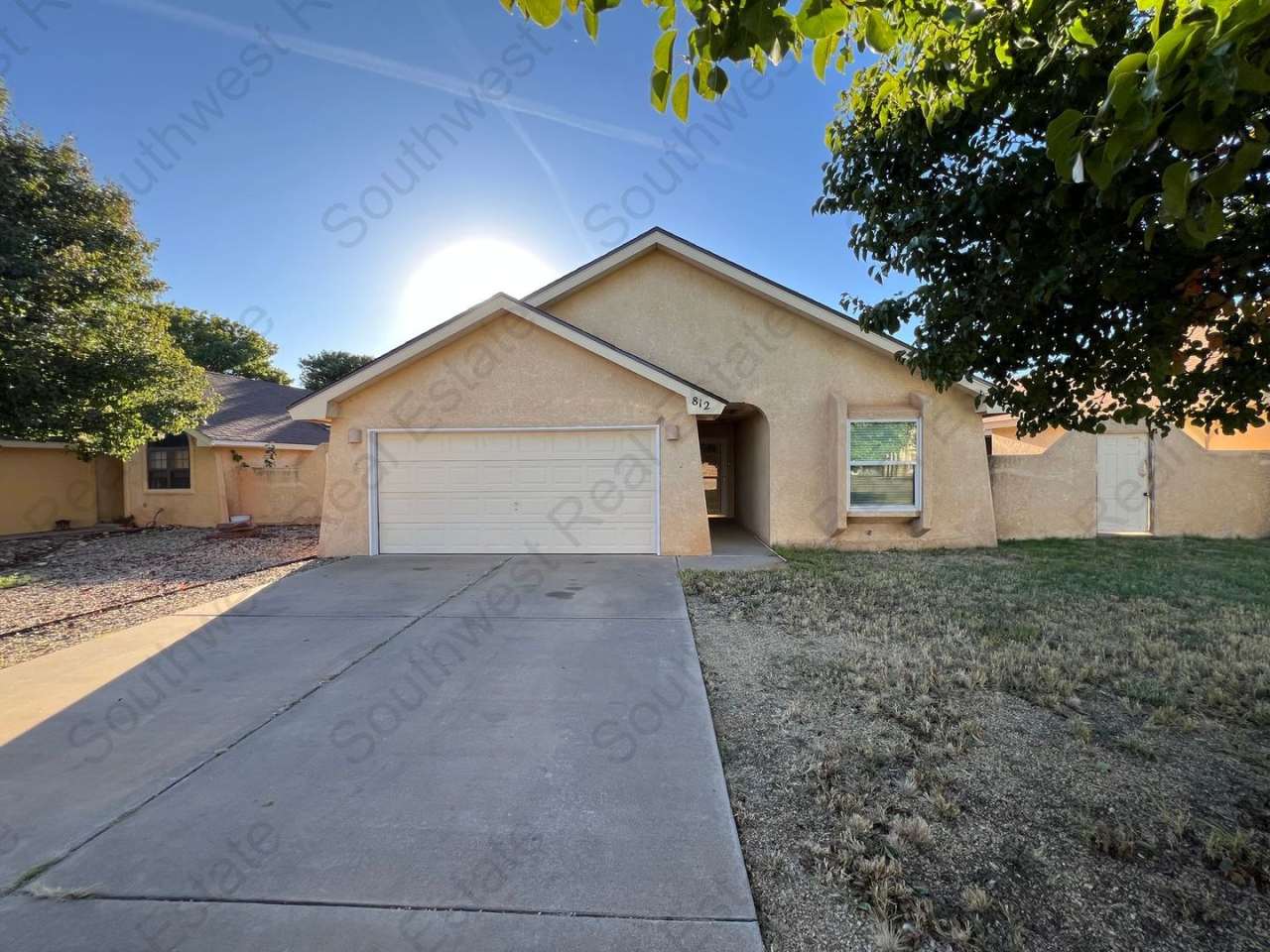 Beautiful 2 Bedroom 2 Bathroom Home- Colonial Park Area