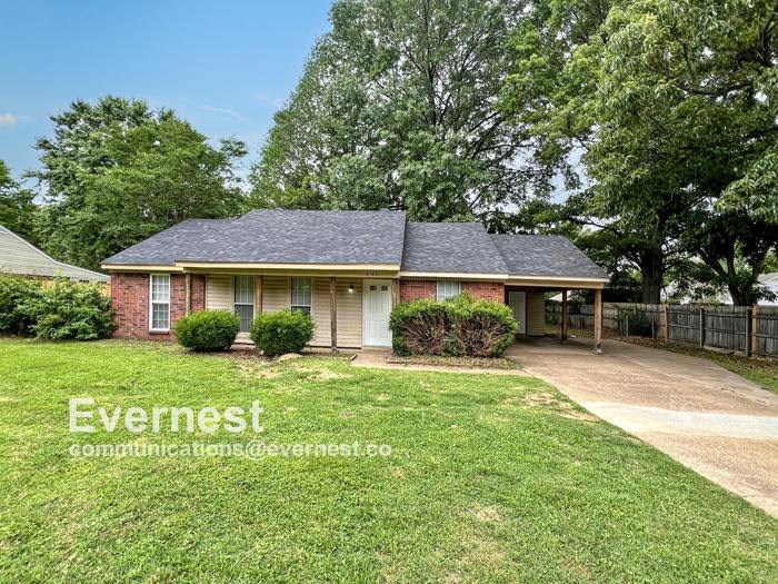 6123 Kensington Circle