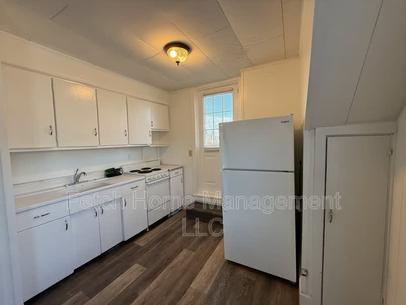 825 Church Street - 3E