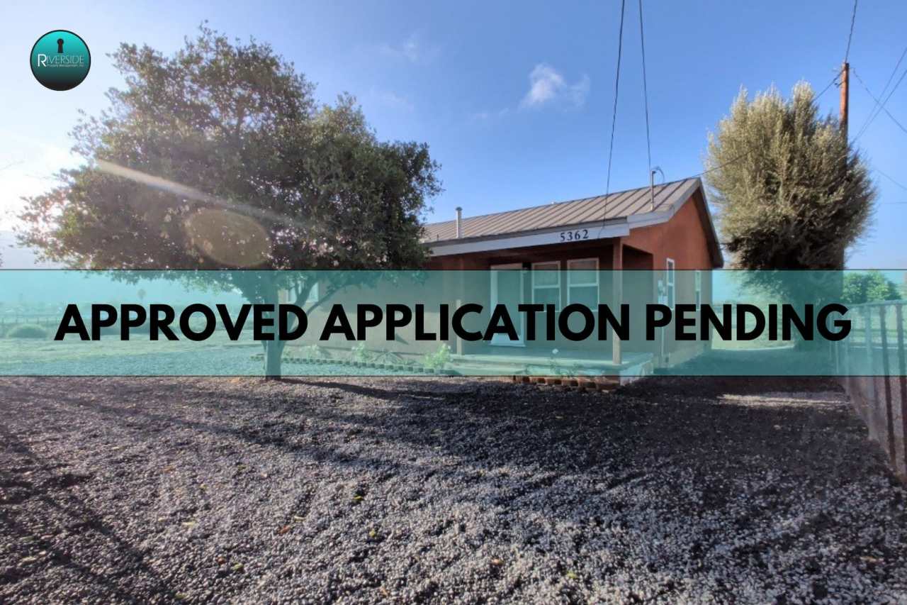 Charming Jurupa Valley home on a spacious lot with RV parking!