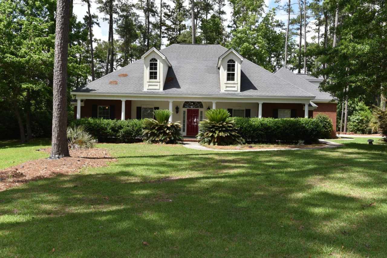 774 Seascape Drive ***Available October 14th***$2750 a month