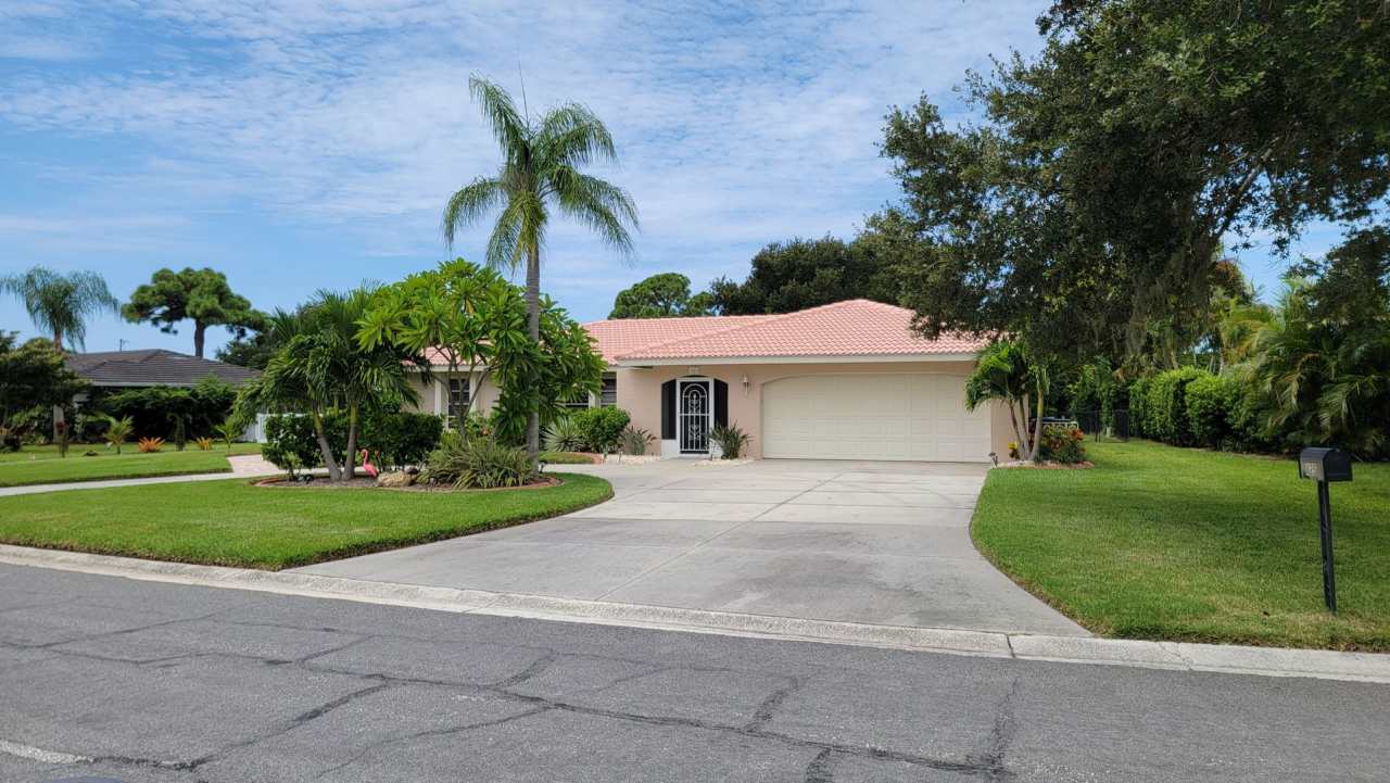 Pristine Pool Home - 3 bed/ 2 bath/ 2 car garage ~ Available April