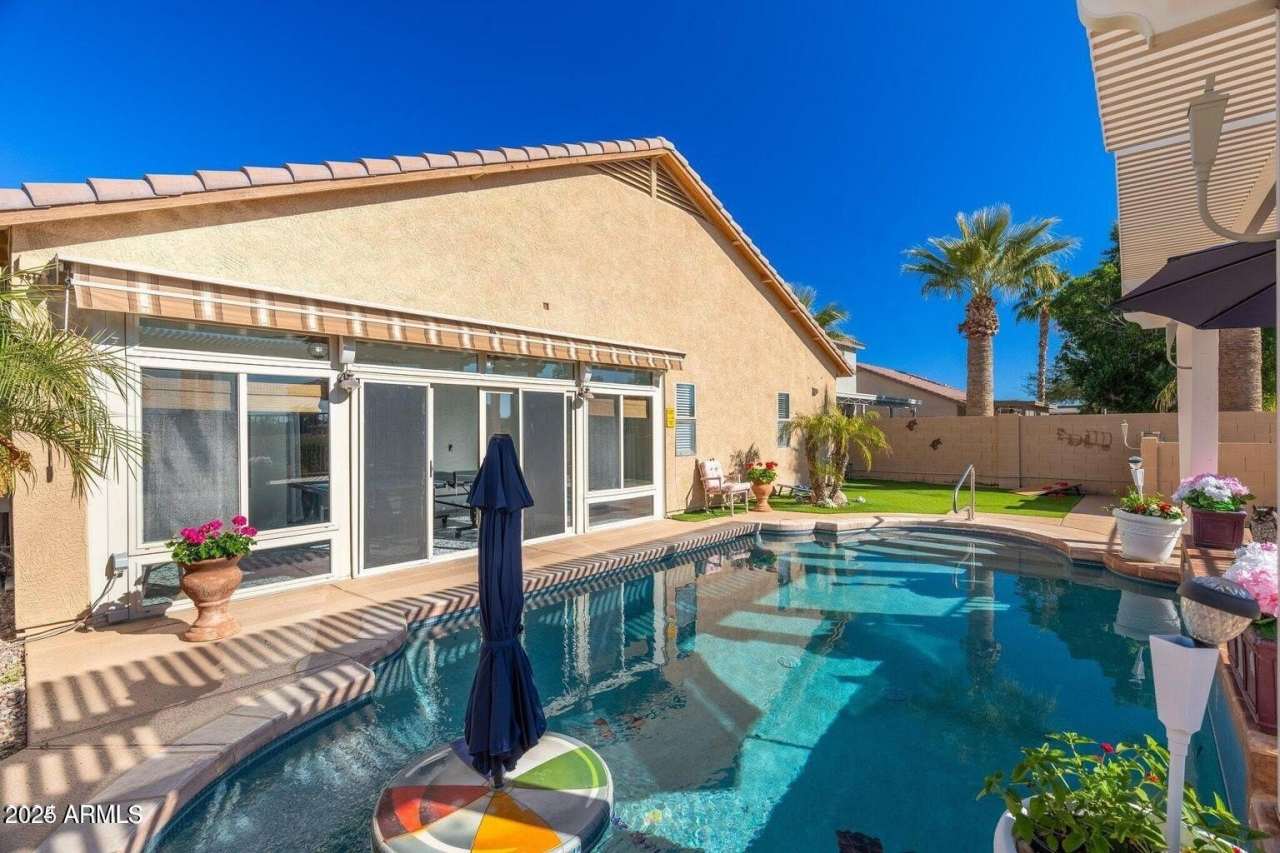 12829 W WHITTON Avenue