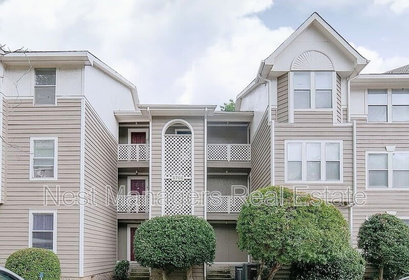 6768 Willowbrook Drive