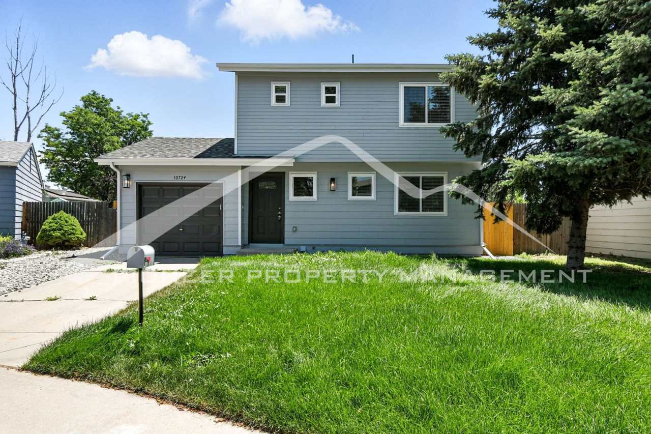 Spacious Home with Washer/Dryer and Central AC