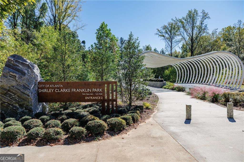 1032 Robert Smalls Way