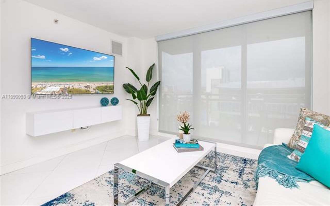 6917 Collins Ave appt 720 (A11890093)