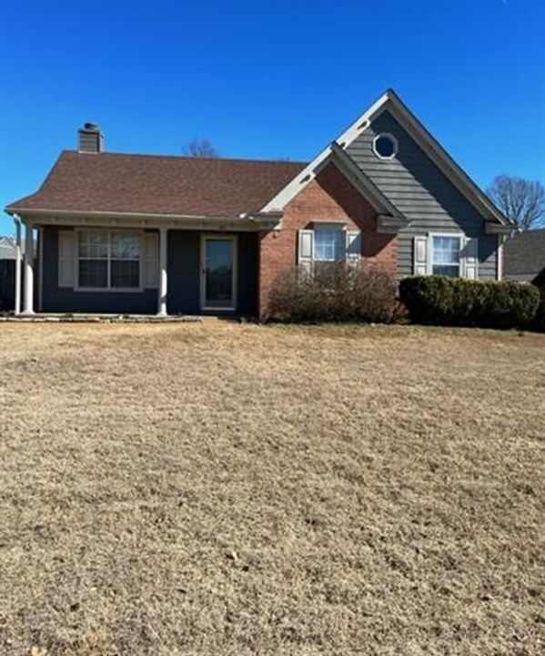 85 Center Oak Drive