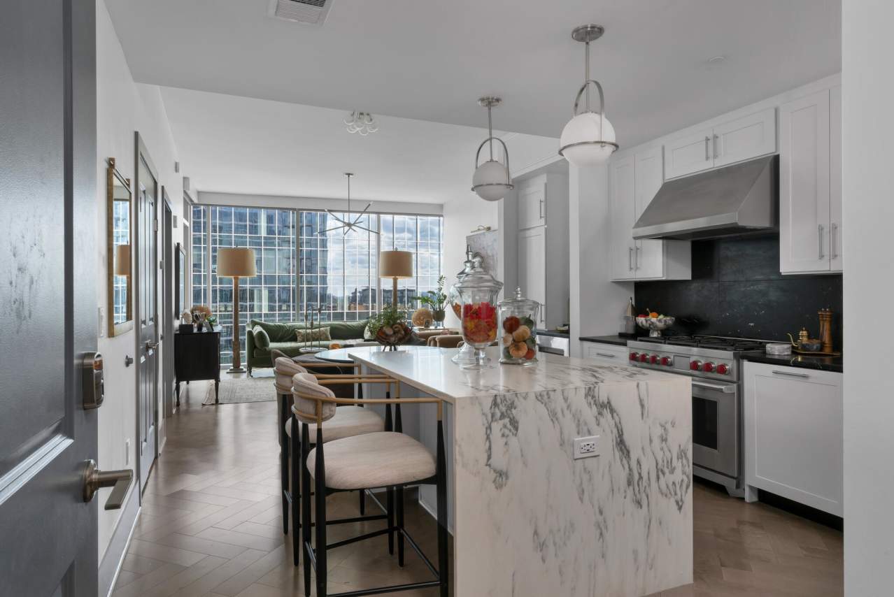 1616 West End Avenue