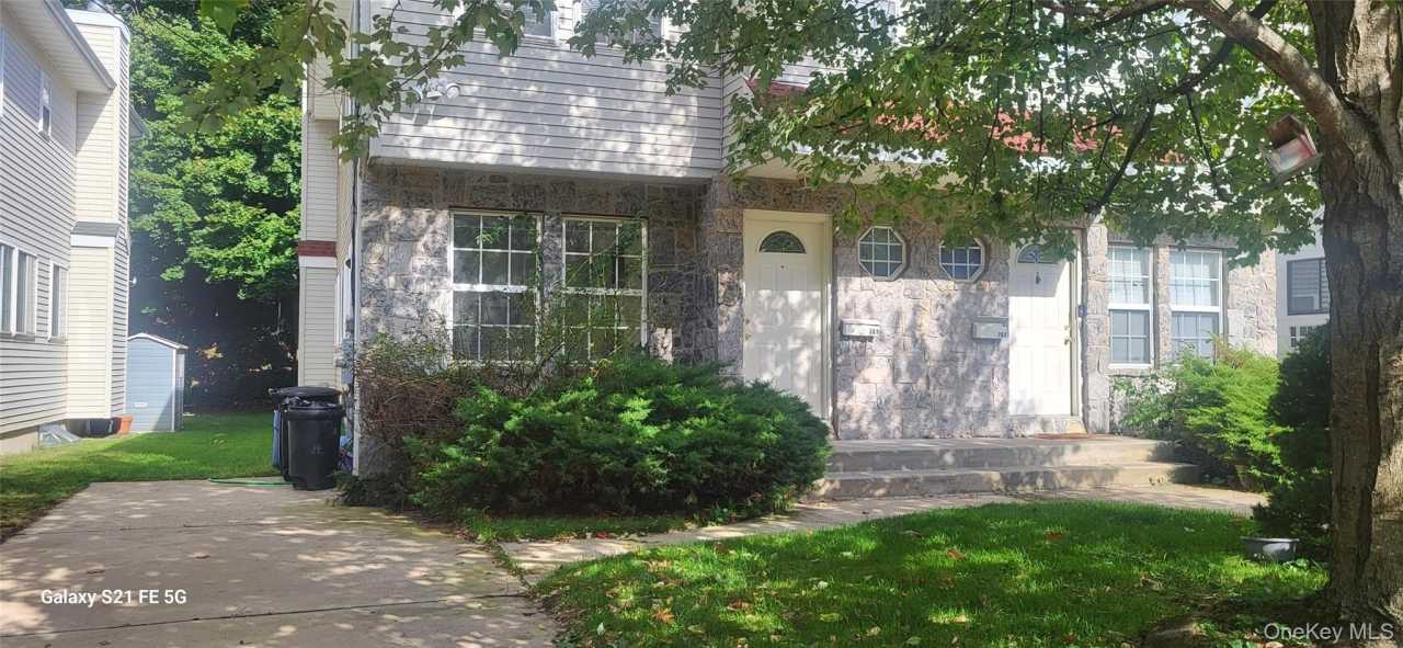 76 B Ashwood Road unit: B