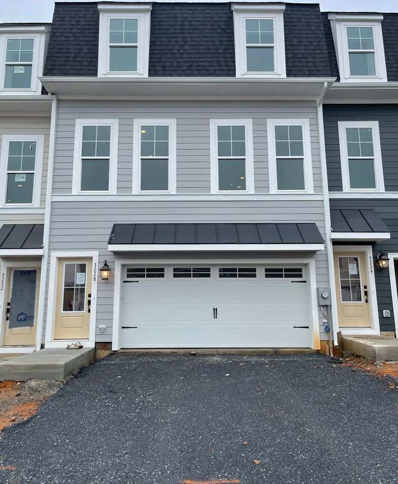 Townhouse for Rent in Preston Lake *****For a limited time, get your first month’s rent at HALF PRICE!!!*****