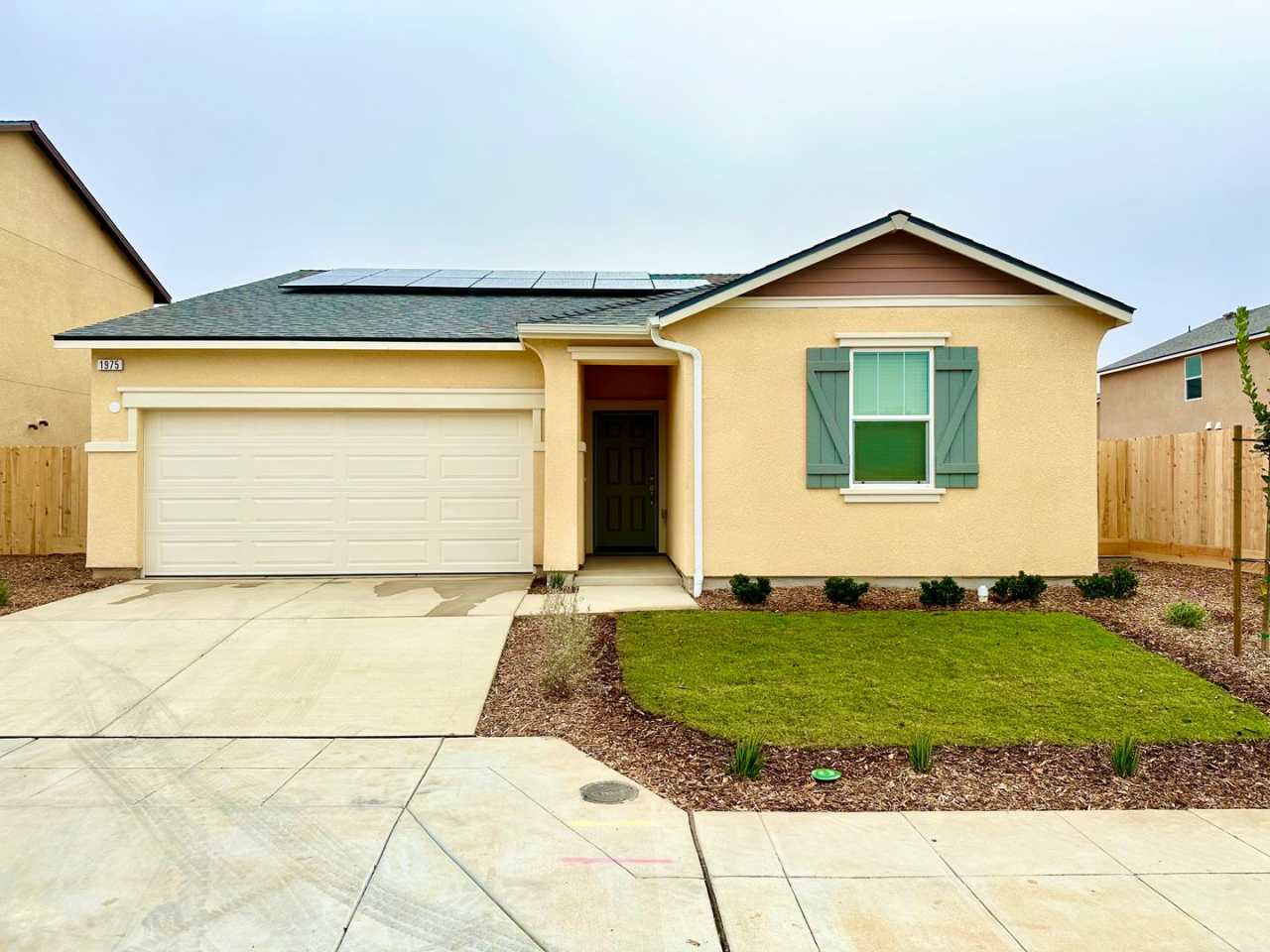 BRAND NEW 4/2 Century Home In Madera