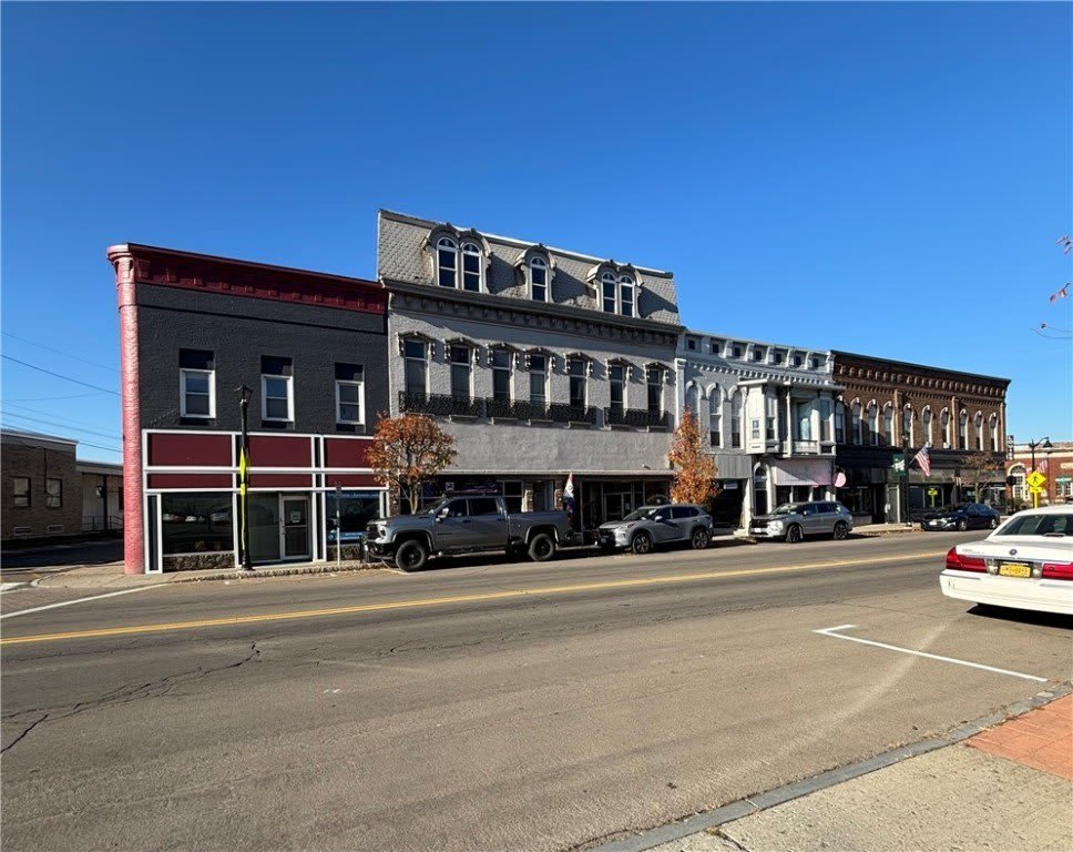 118 S Main Street unit: Apt 2