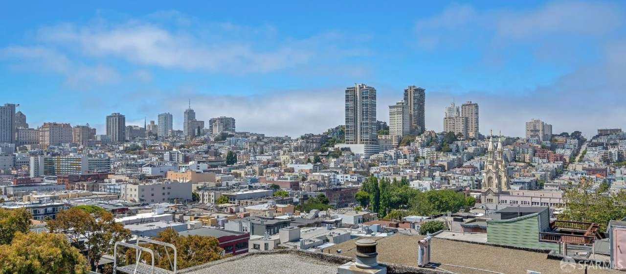 439 Greenwich Street