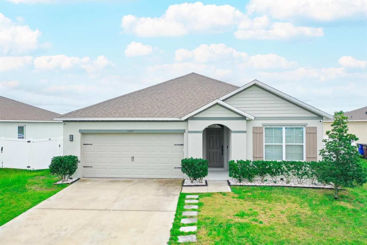 1687 BAY BREEZE DRIVE