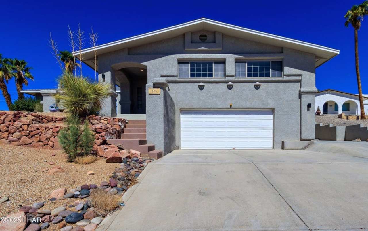 Long Term Rental heated pool  hot tub