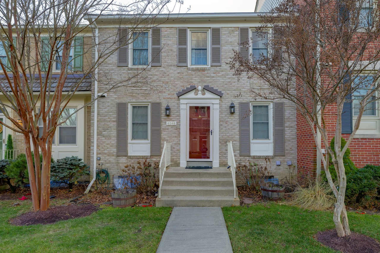 Beautifully Updated Townhome in Rockville