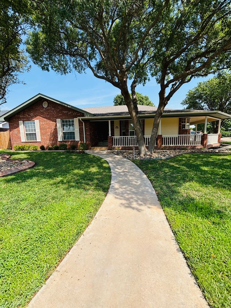 2328 Hammond Blvd. Clovis, NM 88101